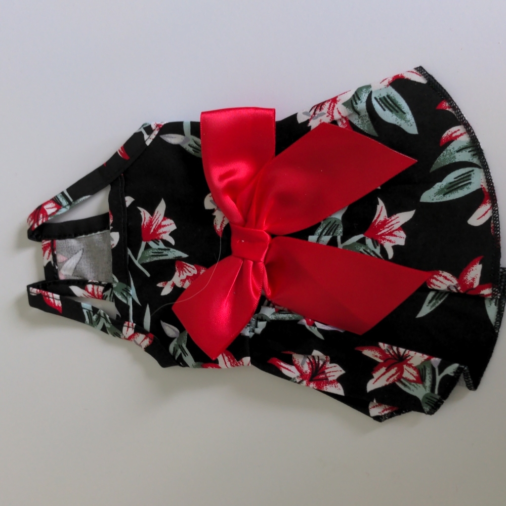 NWOT  CDAR Colorful Summer Dog Dress